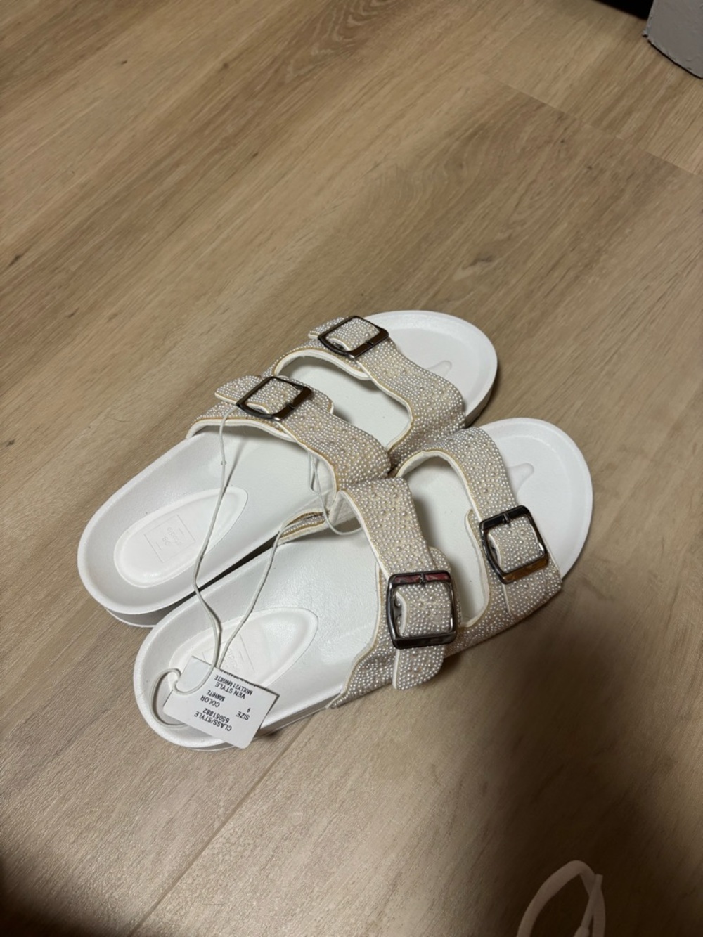 DB Studio Pearl Rhinestone Sandals - Picture 10 of 10